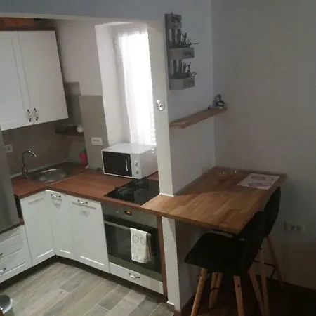 Petar Apartamento